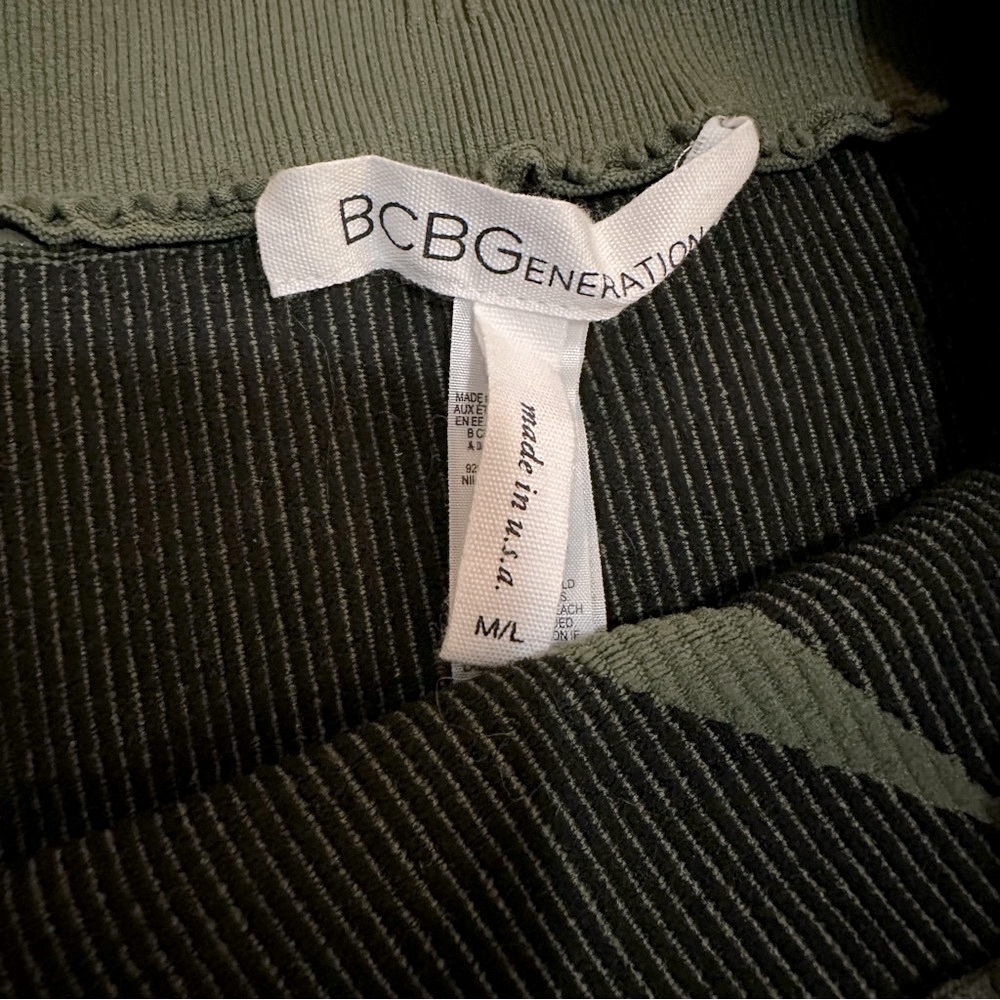 BCBGeneration Ribbed Matching Set - Picture 6 of 6